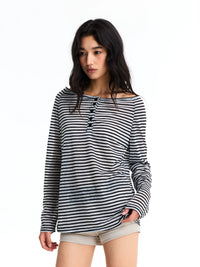 Striped Long Sleeve – Front view, black stripe