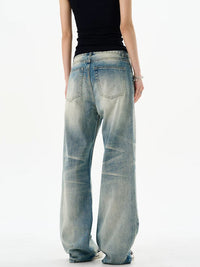 Straight Jeans in Blue – Back view