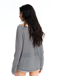 Striped Long Sleeve – Back view, black stripe